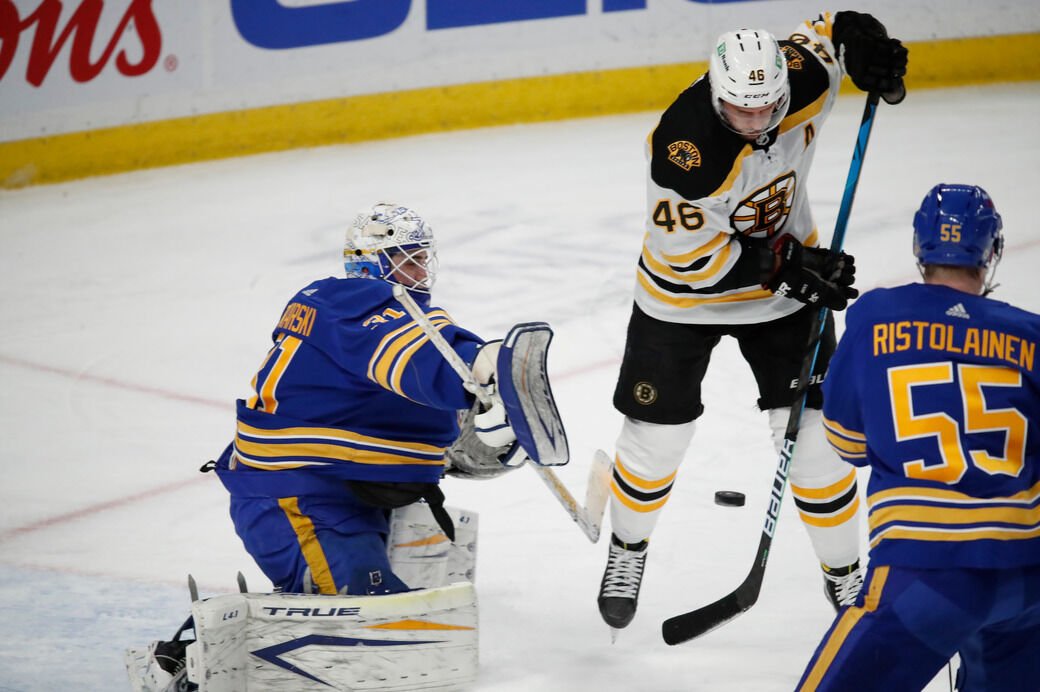 Sabres Bruins